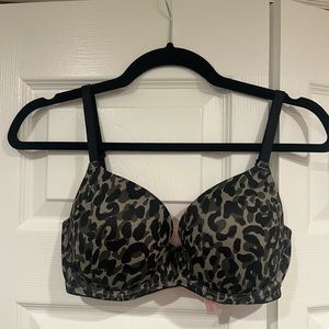 VICTORIA SECRET BRA
